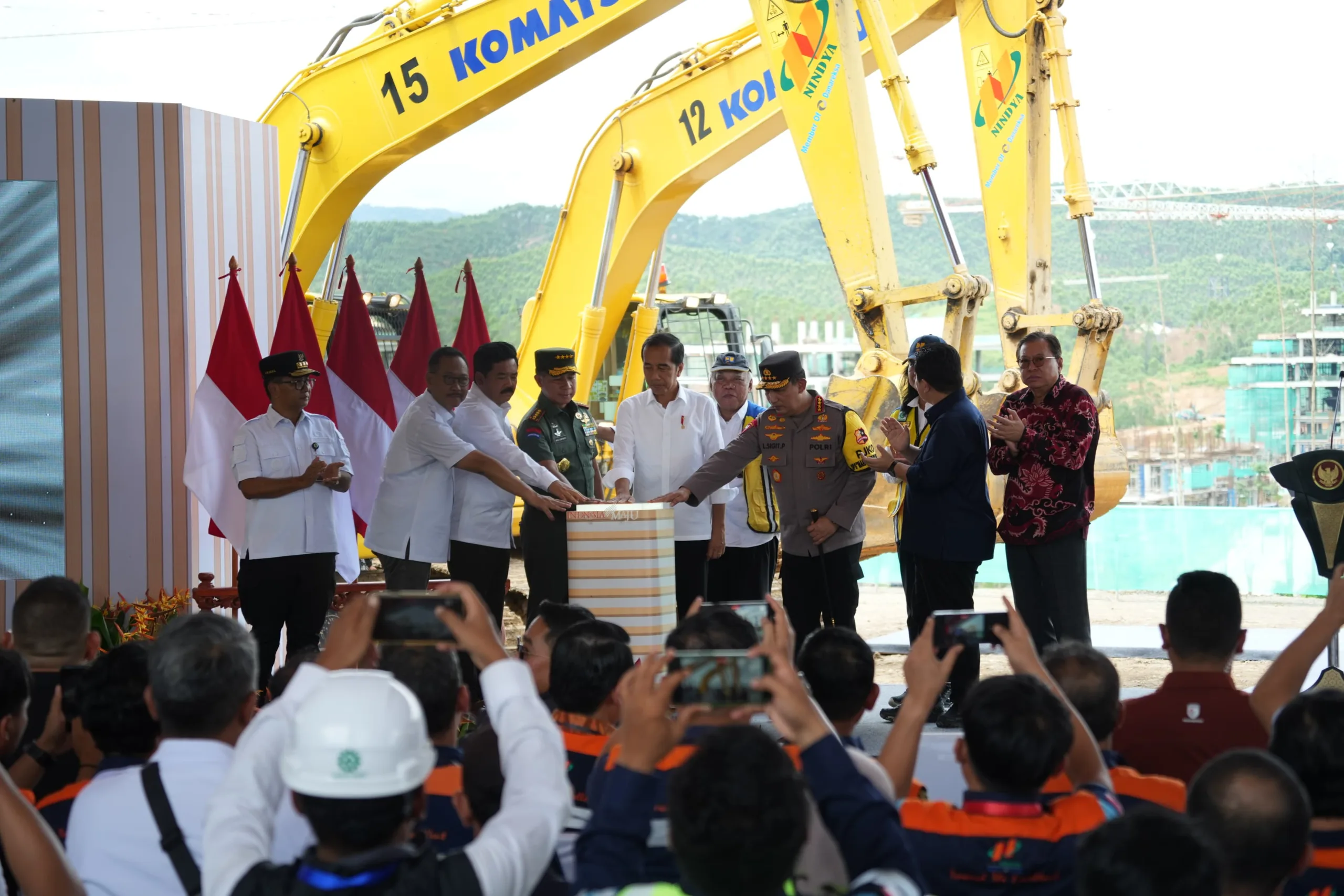 Presiden RI Joko Widodo saat melakukan groundbreaking Memorial Park Ibu Kota Nusantara di Kabupaten Penajam Paser Utara. (Foto: istimewa)
