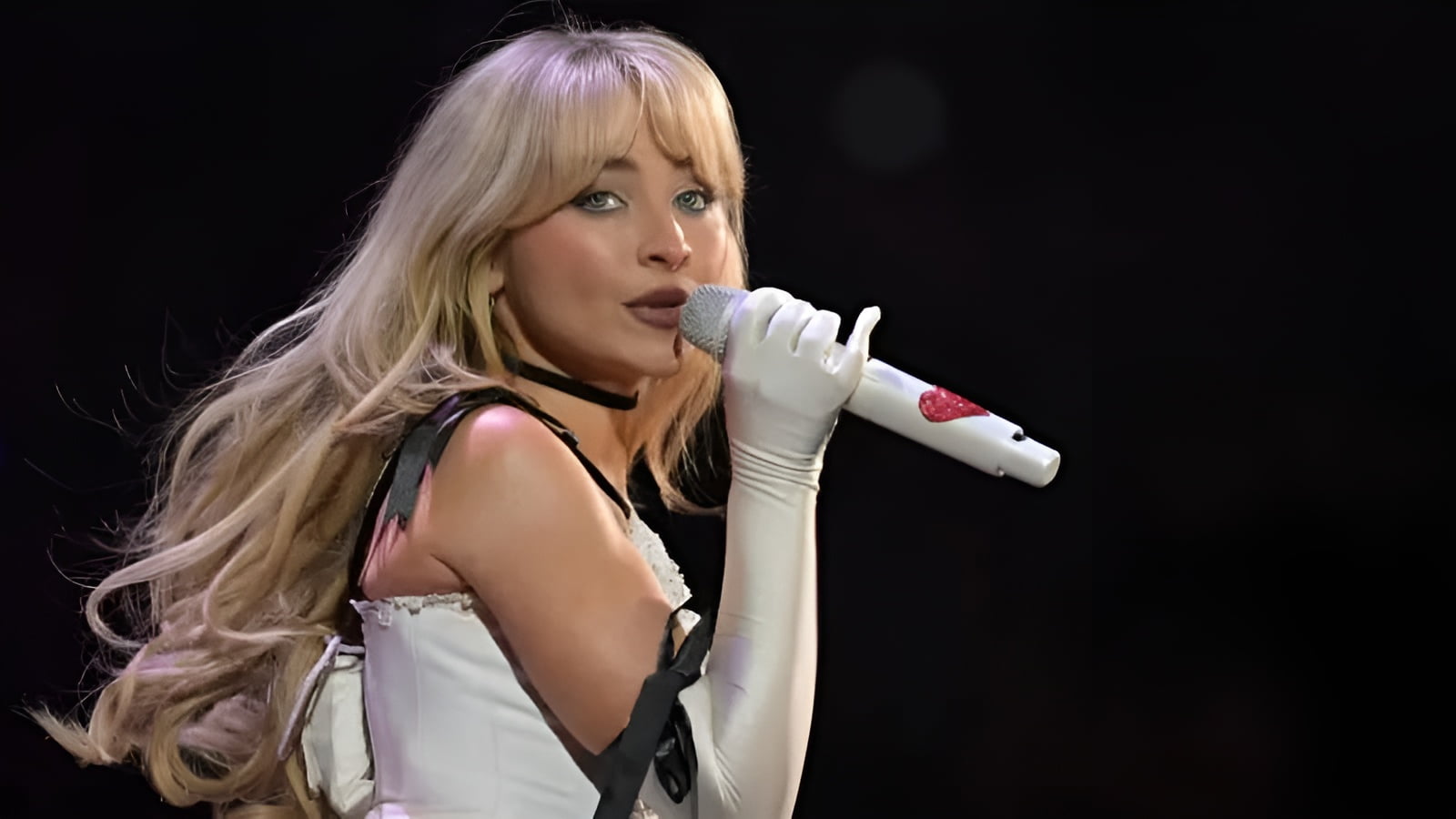 Single Terbaru Sabrina Carpenter, "Please, Please, Please"