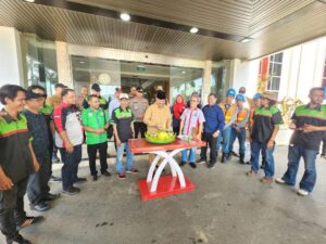 Foto : Suasana pelaksanaan upacara untuk memperingati May Day di Kukar (Istimewa)