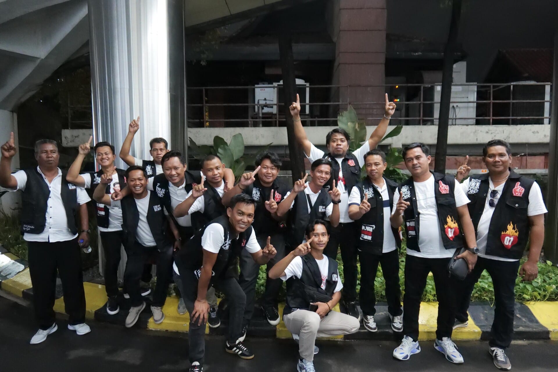 Foto: Kemeriahan atas dukungan Pasangan calon bupati dan wakil bupati nomor urut 1, Edi Damansyah-Rendi Solihin.