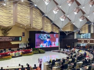 Foto: Suasana Rapat Paripurna ke-2 dalam rangka HUT ke-68 Provinsi Kalimantan Timur di Gedung DPRD Kaltim, Samarinda.
